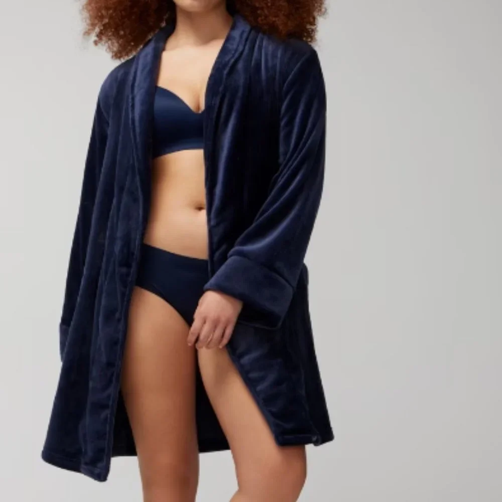 NWT Soma Plush Short Robe